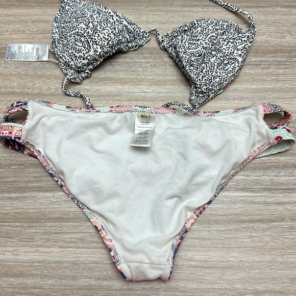 Billabong bikini set size small/medium - Picture 6 of 8